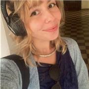 Salve! Sono laureata in filosofia e comunicazione. Offro lezioni e ripetizioni in base alle vostre necessità. :)